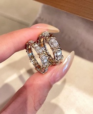 Tiffany outlet兩隻鑽石戒指 可單隻可一套賣 全新 包裝禮盒齊全