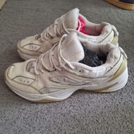 NiKE TeCnO WhItE Size 43 / 27.5 cm