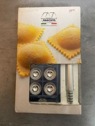 Marcato Atlas Ravioli Tablet Pasta Maker, Made in Italy, Blue, Makes 10 Raviolis