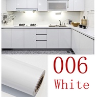 tatahashop วอลเปเปอร์สีพื้น ผิวเงา เกรดพรีเมียม ขาว/ดำ วอเปเปอร์ติดผนัง pvc wallpaper ห้องครัว ห้องน