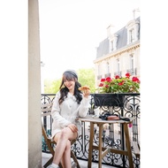 Crinum Daffodil Blazer เสื้อคลุมผ้าทวิต คอปกและตัวเสื้อมาพร้อมกับดีเทลการแต่งขอบให้ลุคสดใส น่ารักมิน