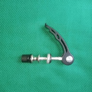 Baut Tiang Sadel Sepeda - Clamp Seat Post/Baut Tiang Sadel - Klem Sadel Sepeda - Klem Baut Tiang sad