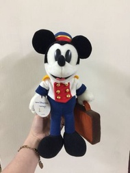 日本帶回 東京迪士尼 迪士尼樂園 大使飯店 米奇 米老鼠 接待生造型 公事包 米奇娃娃 米奇玩偶 娃娃 絨毛玩偶 全新