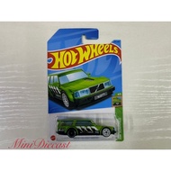 Volvo 240 Drift Wagon Hot Wheels