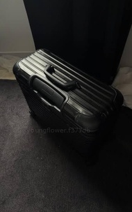 Rimowa Pilot 鋁合金行李箱