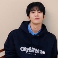 Pre-Order | NCT Doyoung X Citybreeze Essential City Applique Hoodie (NCT Doyoung's Pick)