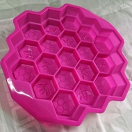 19-Compartment Honeycomb Mold Size 45 Grams Large Sheet Mixed Colors