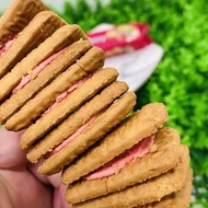 Bangladesh Imported Bear Ancient House Fruit Flavor Sandwich Biscuits Crispy New Products Influencer