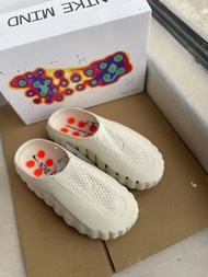Nike Mind 001