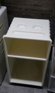 Ikea 膠柜