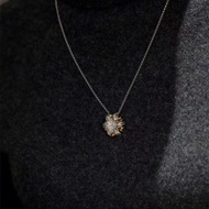 Used on Yourself · Blossoming Pendant Necklace Original Design Niche Retro Clavicle Chain E9IO