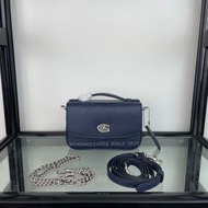 🎀Brand New Free Shipping💙Coach CW566 邮差包 手袋 手提包 斜挎包 單肩包｜Color 藏蓝色｜Size 17x️12x️6 cm💙配件全齊適合送禮 嚴格檢測貨品絕