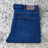 27/39 Second-Hand Jeans J.S.A BANK 1905 Tailored Fit Model Actual Waist Measurement 39.5" Total Leng