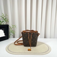 LV路易威登 經典款Nano Noe抽繩小水桶包 小巧精緻 容量雖小但用途廣泛