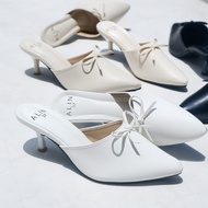 Emmy 590.- Baht Color: Cream Gray White Black (Cream Is Very Similar To Gray) Free Dust Bag size 36/