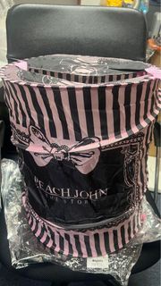 PEACH JOHN 洗衣籃 (可摺疊)
