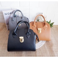 <Ready To Send Women Sling Bag / Girl Sling Bag / Girl Chain Bag / Women's Chain Bag / Cute Bag