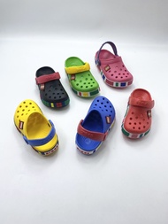 พร้อมส่ง !! รองเท้า เด็ก kid’s Crocs Crocband Lego Clog..