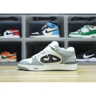 / Unveils Retro B57 Leather Sneakers B57系列低帮复古真皮百搭运动休闲 3SH141ZXU