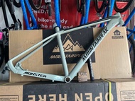 Mountainpeak Monster Frame 27.5 With Headparts and Clamp Freebie chain guard