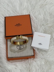 Hermès Clic H Bracelet 白金色