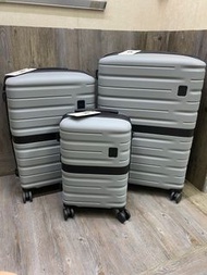 29+25+20” ITluggage(UK) it 英國🇬🇧品牌 (since 1985) 特價 🔍清倉 clearance sale ⚠️🆘 全新 正品正貨 100%authentic brand