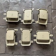 Toyota Estima ACR50 Center Seat Handle Middle Seat Handle Cream Color Used Japank