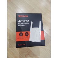 Tenda AC1200 Dual Band Wifi Repeater