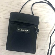 Balenciaga 巴黎世家手機包/斜跨包