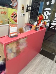 紅色接待櫃檯/ front desk / reception 枱/ 接待枱