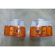 TOYOTA HIACE LH 112 113 SIGNAL LAMP