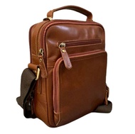 กระเป๋าสะพายข้าง กระเป๋าผู้ชาย  กระเป๋าหนังเเท้ เรียบหรู คลาสสิค เเนววินเทจ ใส่ Ipad Air 5 ได้ " รับประกันหนังเเท้ ใช้ทน ใช้นาน"