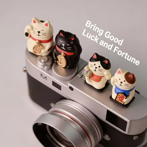 Lucky Cat Maneki-neko Camera Hot Shoe Cover for Fuji XS10 X100V XS20 Leica Q3 Nikon ZF Z50 Canon R50