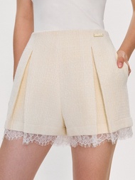 Pomelo. x Janesuda กางเกงขาสั้นแต่งขอบลูกไม้ / Pomelo. x Janesuda Pleated Lace Trim Shorts