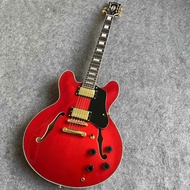 ES335ลายพรางสีแดง24 Fret กีต้าร์ไฟฟ้า HH ปิ๊กกีตาร์แบบสองเส้นเมเปิ้ลบริดจ์กีตาร์ไฟฟ้าทอง