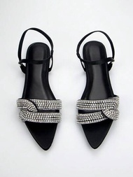 女式迷人鑽石和鏈子裝飾黑色磨砂布尖頭踝帶扁跟涼鞋,適合日常穿著和派對