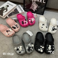 Newly arrived crocs slippers, comes with stickers. full color, large form (back 1sz)