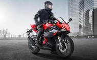 榮立中和・阿捷 // HONDA CBR150R ABS 新世代輕量級跑車・加入ID幫您解決購車大小事