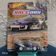 HOT WHEELS PREMIUM PORSCHE 935 RACE DAY