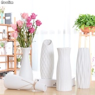 Classic Modern White Desktop Ceramic Vase Simple Floor Vase Chinese Crafts Creative Gifts Home Livin