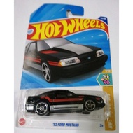Hotwheels 92 Ford Mustang 25F