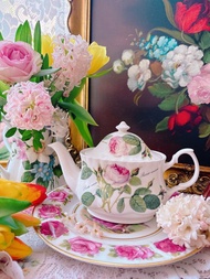 1996 年英國製玫瑰園圖騰英國玫瑰下午茶花茶壺 骨瓷壺 茶壺庫存