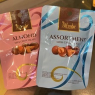 Alfredo Almond/Assortment Chocolate Mini Pouch 30g doyle cokelat