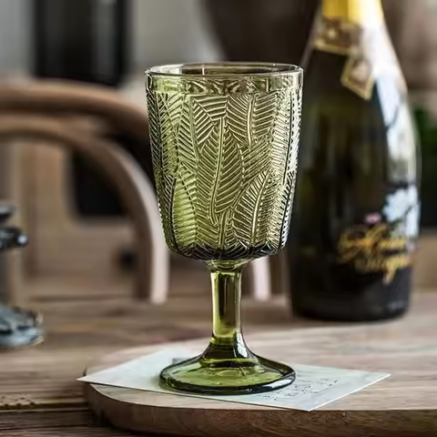300ML Green Vintage Glass Goblet Wine Glasses Stemmed Glass Cup Wine Goblet Leaf Pattern Embossed Gl
