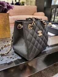 VIP Chanel 22S mini tote 超難買到