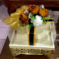 Kotak hantaran berhias Dan Dulang