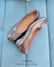 รองเท้าหนังแกะรุ่น Athena Pewter / Grey Color (สีเทาเมทัลลิค-โลโก้เมทัลลิค)