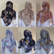 RN Rania square Hijab patterned scarf/ patterned square Hijab/