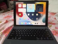 Apple iPad Pro 12.9' 512G 第二代（2nd Gen） (WIFI + SIM Version)  LTE 版 + 藍牙鍵盤 （BlueTooth Keyboard ）