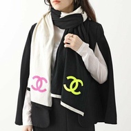 CHANEL 螢綠桃紅Logo 雙面雙色 黑白 純棉 圍巾 披肩 AA7540